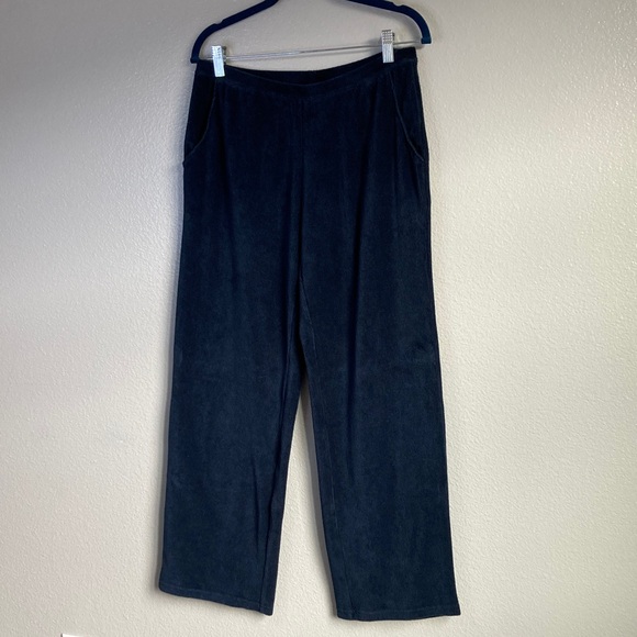 L.L. Bean Stretch Navy Corduroy Pants with pockets Sz MP Petite - Picture 2 of 7